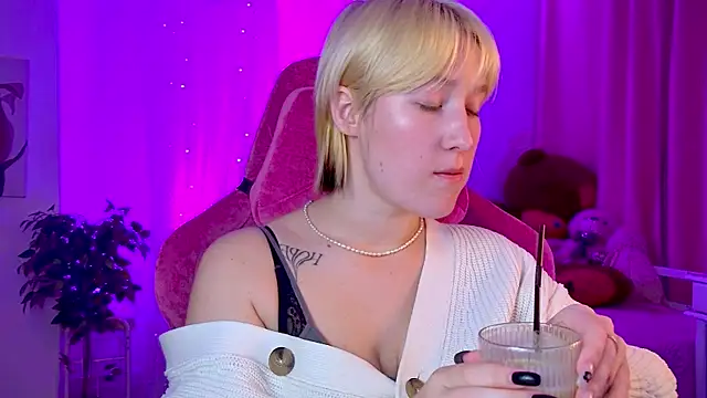 CinBellamy online show from September 2025 03:00:02 AM