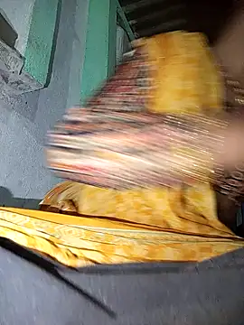 MISS LOVE 001 online show from October 2025 04:03:02 PM