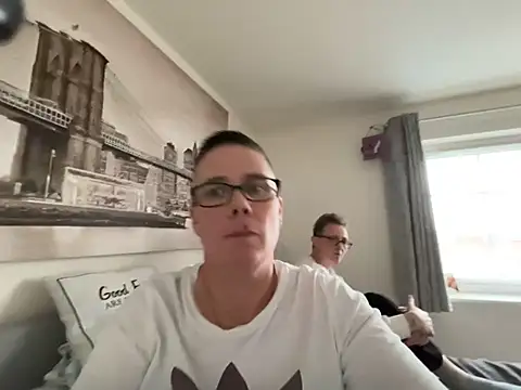 voluptuous-minx online show from February 2026 03:31:01 PM