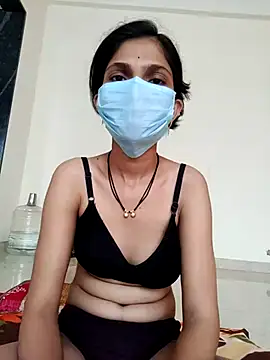 Shivani2002 online show from February 2026 09:47:01 AM