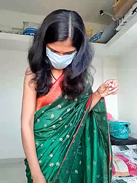 Shivani2002 online show from February 2026 10:25:01 AM