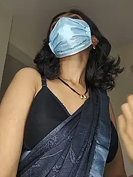 Snapshot of Shivani2002 chatting on June 2026 09:43:02 AM Shivani2002 online show from June 2026 09:43:02 AM