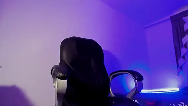 Angelicious Boy online show from October 2025 04:26:01 AM