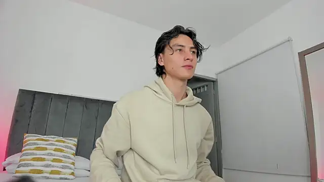 AlexanderHall online show from September 2025 01:21:01 AM