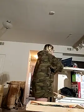 Snapshot of PremiumKitty chatting on January 2026 11:14:01 PM PremiumKitty online show from January 2026 11:14:01 PM