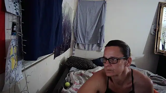 Snapshot of PremiumKitty chatting on March 2026 04:07:02 AM PremiumKitty online show from March 2026 04:07:02 AM