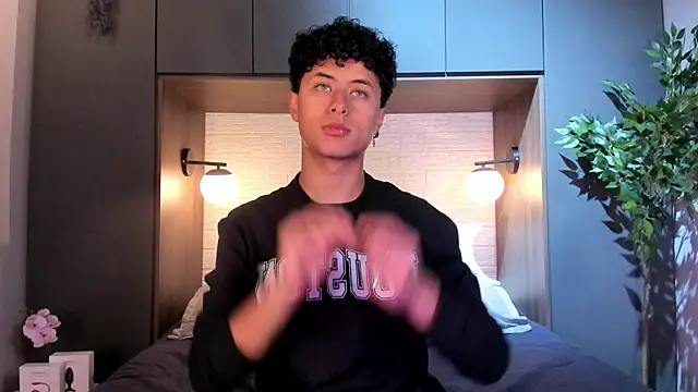 NoahDupont online show from October 2025 11:32:02 AM