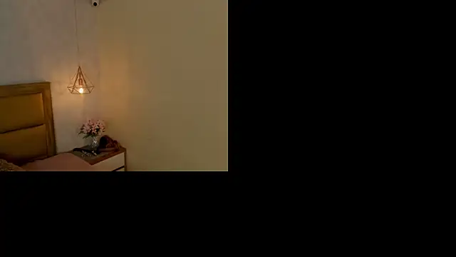 Snapshot of MELISSAROUGE chatting on June 2026 07:29:01 PM MELISSAROUGE online show from June 2026 07:29:01 PM