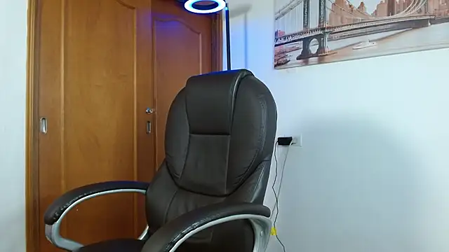 Dash Bukoski online show from March 2026 01:39:01 PM