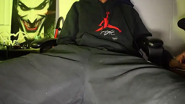 Snapshot of zaddytrey chatting on February 2026 12:53:02 AM zaddytrey online show from February 2026 12:53:02 AM