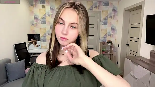 NylaNadler online show from February 2026 06:01:01 AM