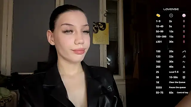 AlfredaBillegas online show from October 2025 06:16:02 PM