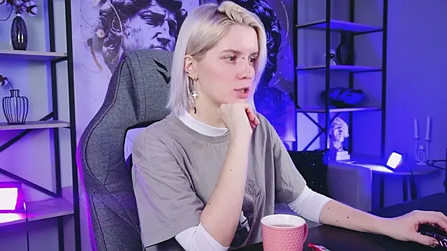 BethanyCloud online show from February 2026 05:33:02 AM