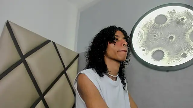 venus-03 online show from April 2026 03:33:01 AM