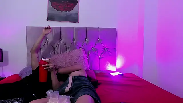 AndretiiAndCamila online show from October 2025 08:06:02 PM