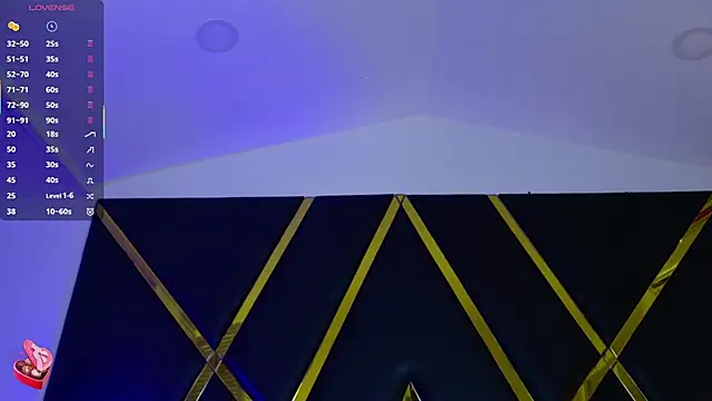 Snapshot of EmmaaCastro chatting on December 2025 12:03:02 PM EmmaaCastro online show from December 2025 12:03:02 PM