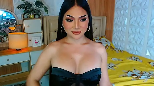 ValeriaHelaby online show from October 2025 04:38:02 PM