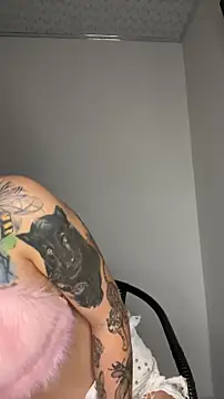 alysa g  online show from November 2025 10:19:02 PM