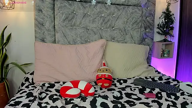 Seraphyne666 online show from November 2025 07:26:02 PM