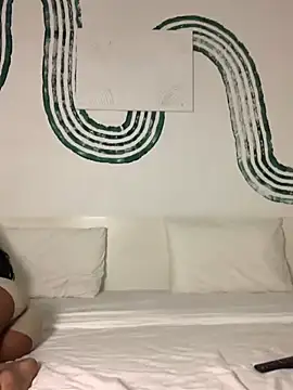 Snapshot of Serah201 chatting on April 2026 09:05:02 PM Serah201 online show from April 2026 09:05:02 PM