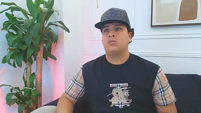 Naim Bennetsex online show from December 2025 08:04:02 PM