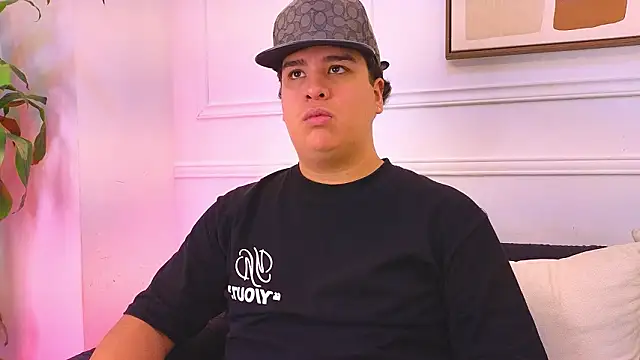 Naim Bennetsex online show from March 2026 06:24:01 PM