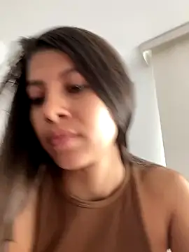 Lenapink19 online show from November 2025 07:05:01 PM