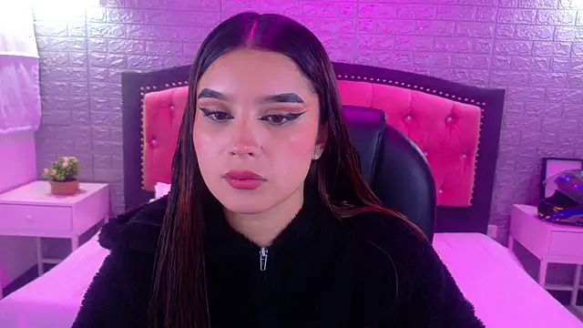 Natalie loffreda online show from January 2026 02:59:01 AM