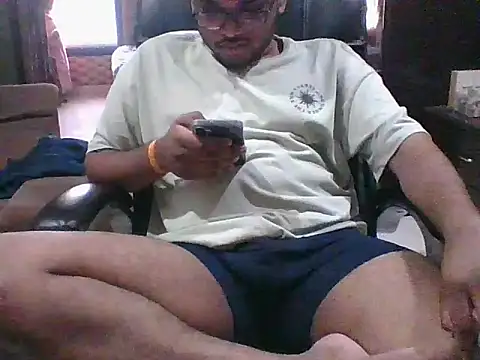 Snapshot of dream32222 chatting on June 2026 04:57:01 AM dream32222 online show from June 2026 04:57:01 AM