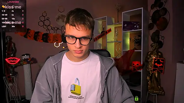 sam nexor online show from October 2025 07:30:02 PM