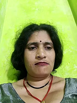 Snapshot of Hot-piuy chatting on October 2025 08:31:01 PM Hot-piuy online show from October 2025 08:31:01 PM