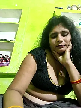 Snapshot of Hot-piuy chatting on November 2025 10:38:02 AM Hot-piuy online show from November 2025 10:38:02 AM