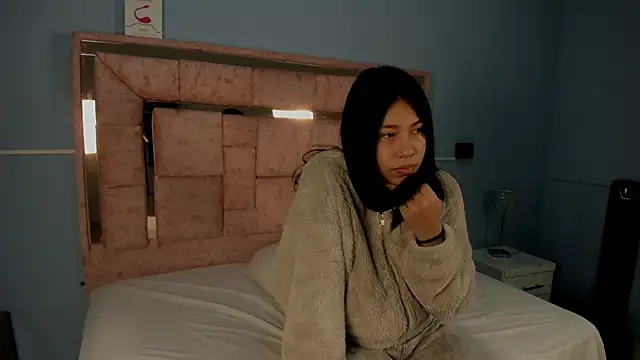 LICKY LOV online show from October 2025 03:15:02 AM