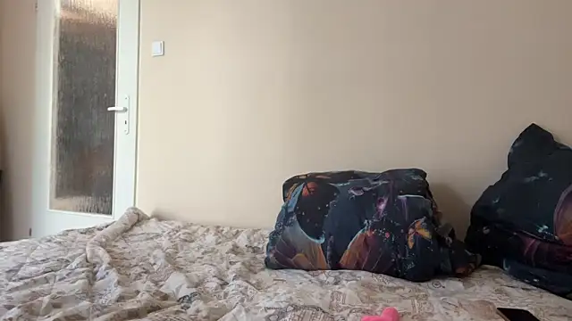 Kitty5348 online show from April 2026 02:32:02 PM