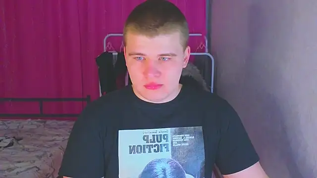 kittenmurr online show from February 2026 07:32:02 PM