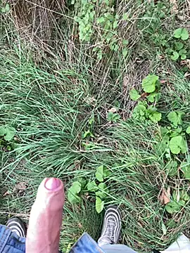 Snapshot of Leonddx chatting on October 2025 03:52:01 PM Leonddx online show from October 2025 03:52:01 PM