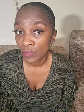 Snapshot of Yummychoklit chatting on July 2026 03:47:01 PM Yummychoklit online show from July 2026 03:47:01 PM