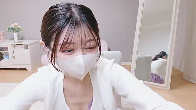 Snapshot of Yuna-ch chatting on February 2026 02:35:01 PM Yuna-ch online show from February 2026 02:35:01 PM