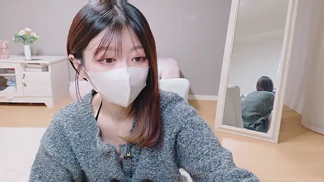 Snapshot of Yuna-ch chatting on February 2026 11:00:02 AM Yuna-ch online show from February 2026 11:00:02 AM