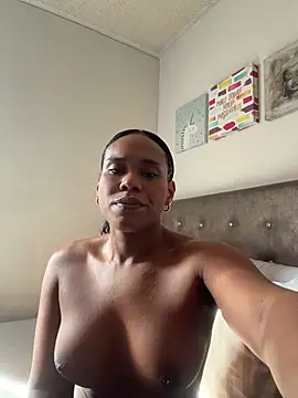 Snapshot of Ashleyroberst chatting on July 2026 01:39:02 PM Ashleyroberst online show from July 2026 01:39:02 PM