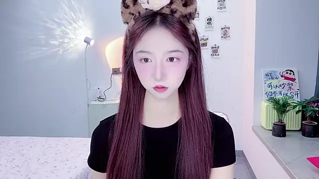 Snapshot of suger-TT chatting on September 2025 11:23:02 AM suger-TT online show from September 2025 11:23:02 AM