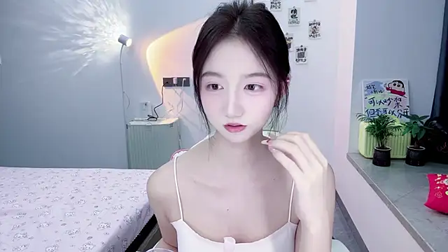 Snapshot of suger-TT chatting on October 2025 12:57:02 PM suger-TT online show from October 2025 12:57:02 PM