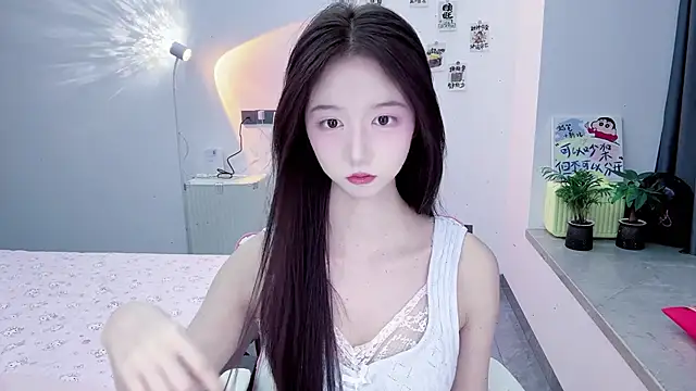 Snapshot of suger-TT chatting on October 2025 12:14:02 PM suger-TT online show from October 2025 12:14:02 PM