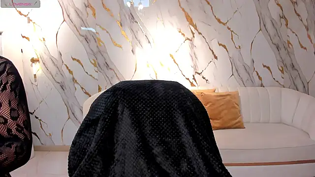 MilaColeman online show from November 2025 02:12:02 AM