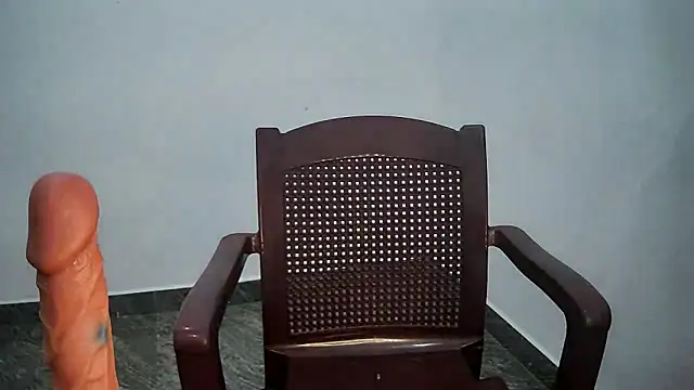 Minu Cam online show from April 2026 07:44:01 PM