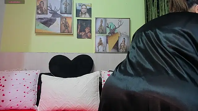 AtheneaArbelaez  online show from January 2026 03:41:01 AM