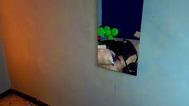 DylanGuss online show from December 2025 12:12:02 PM