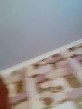 Kiss Eva online show from November 2025 12:42:01 PM