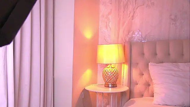 AshleyEvance online show from March 2026 06:19:02 AM