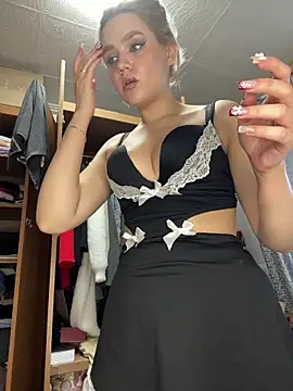 Snapshot of April_Purr chatting on April 2026 01:36:01 PM April Purr online show from April 2026 01:36:01 PM